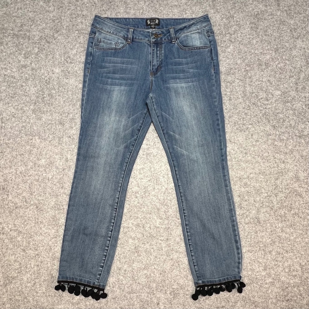 AZI New York Women Medium Wash Pom Pom Trim Cropped Slim Jeans Size 4 - Picture 2 of 8